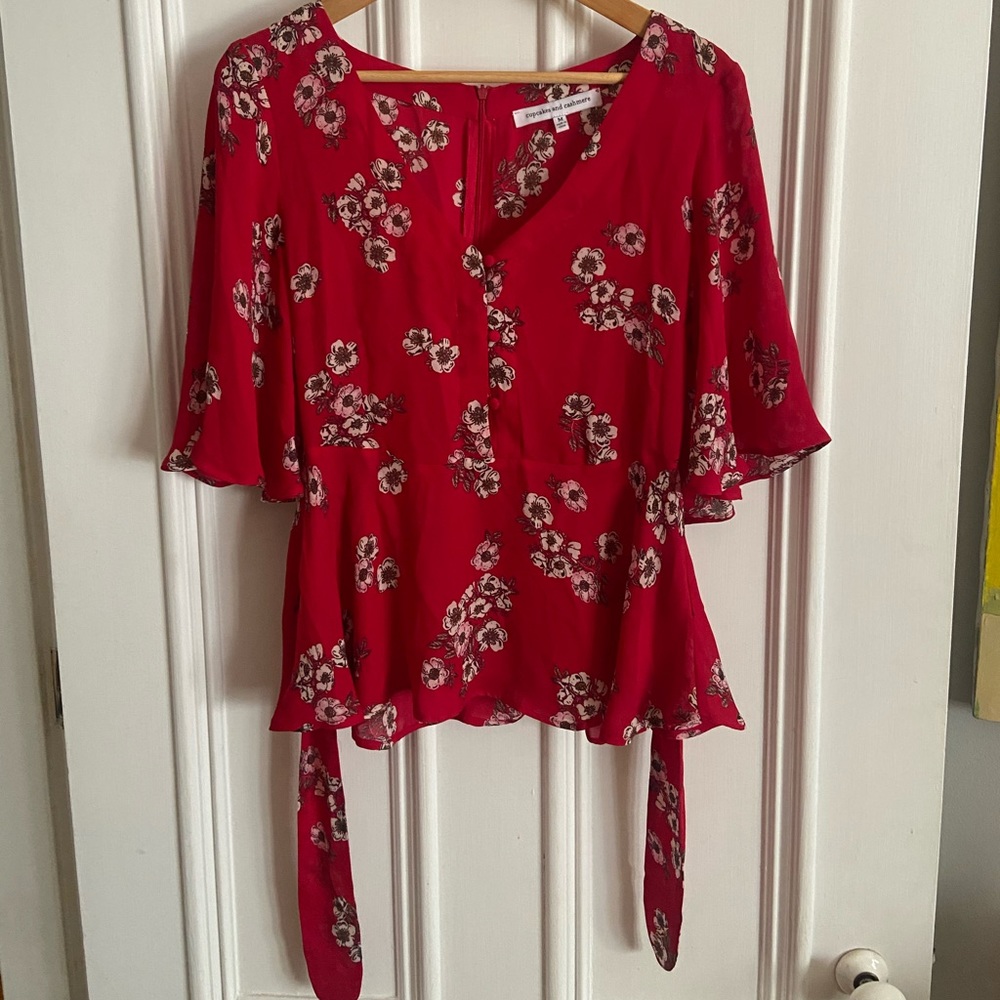 Wrap around waist floral blouse